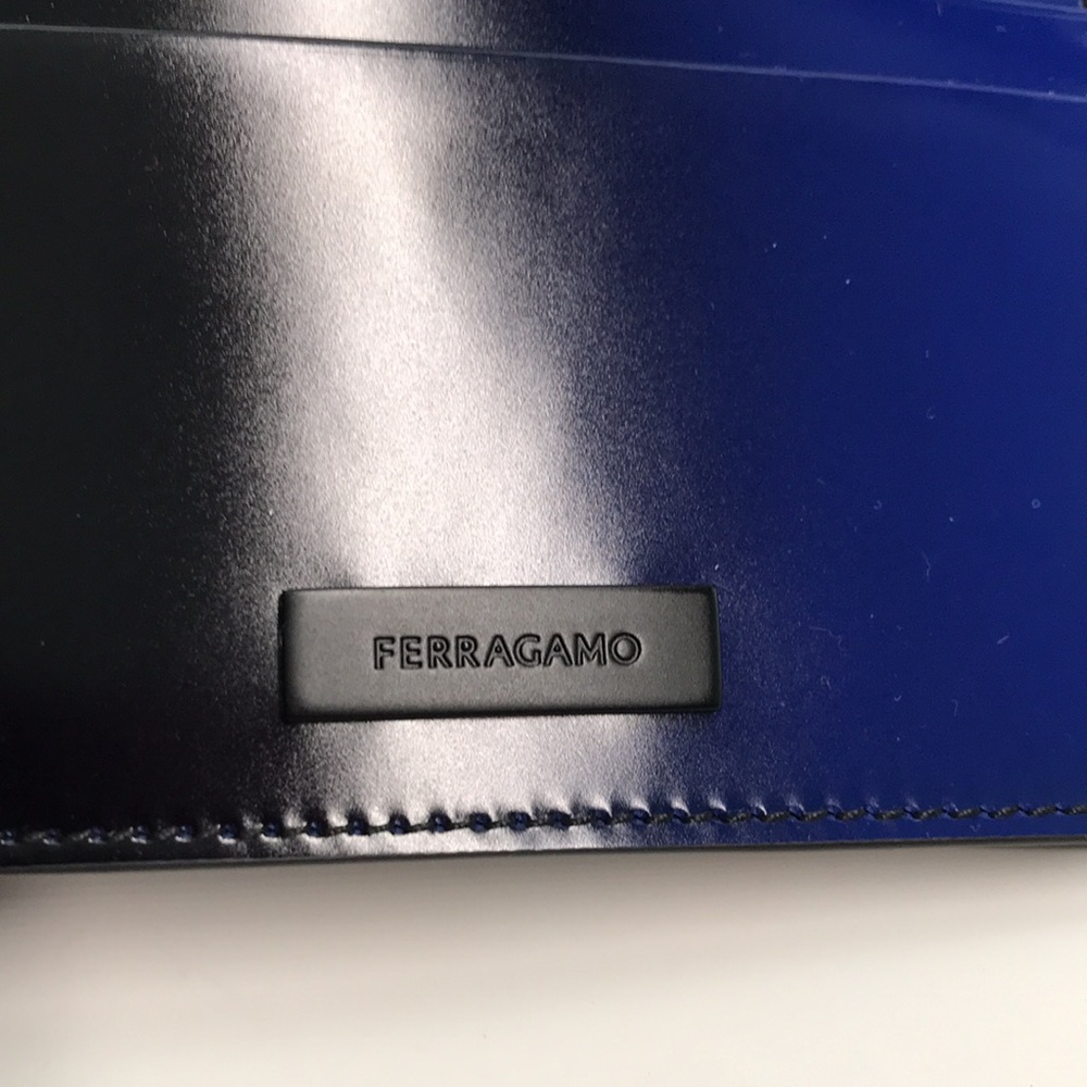 New Authentic Salvatore Ferragamo Blue Card Holder - Picture 5 of 7